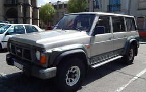 PATROL GR Y60 Largo 7 plazas
