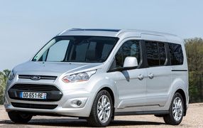 TOURNEO CONNECT 5 Plazas