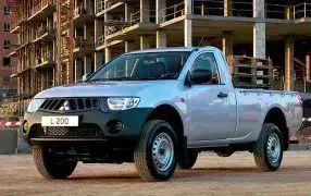 L200 - 2 Puertas Simple cabina