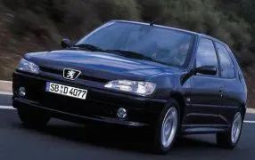 306 Reposacabezas traseros integrados